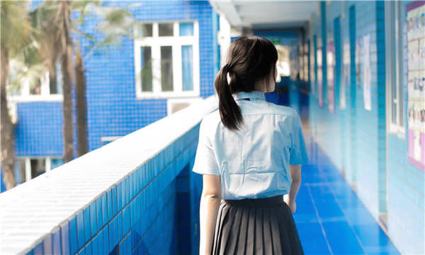 泰来如何找到一个可以帮助我生孩子的女人？